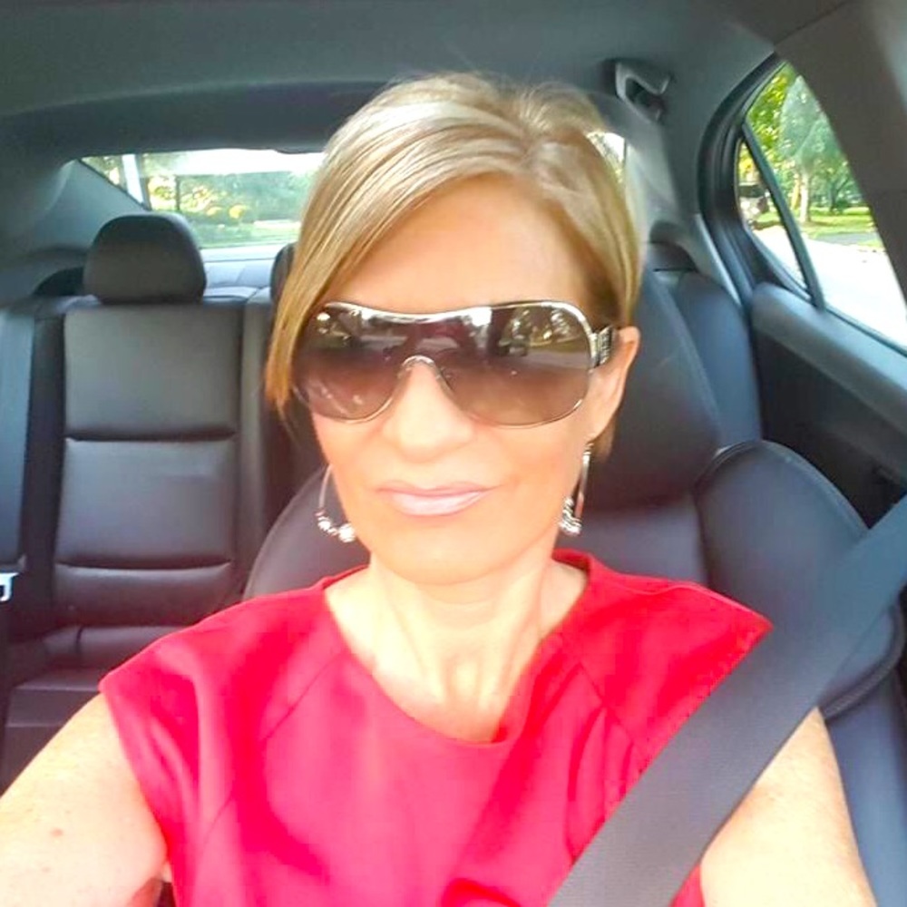 Meet your Posher, Juli